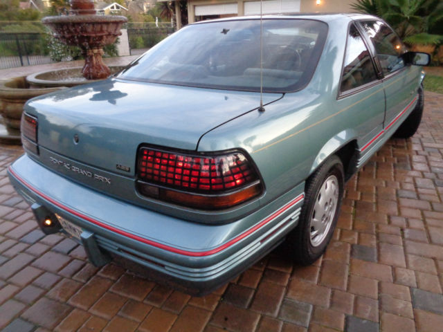 1992 Pontiac Grand Prix SE Coupe 2-Door - photo 5