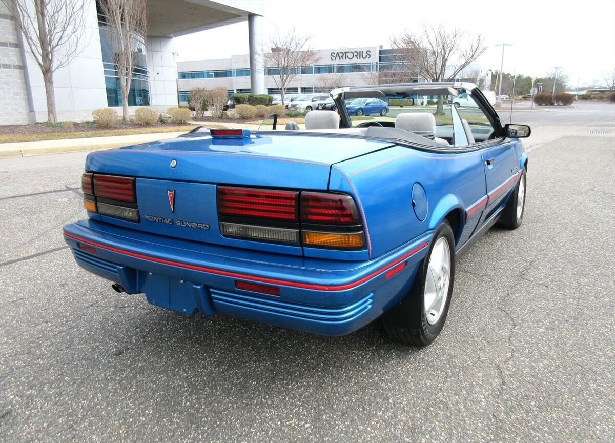 1992 Sunbird SE - photo 8