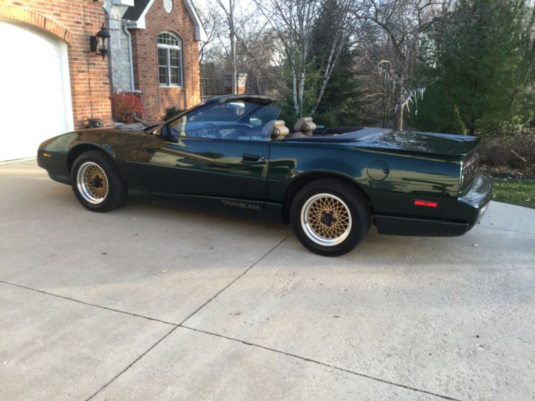 1992 Pontiac Trans Am convertible 5-speed 1992 Pontiac Trans Am