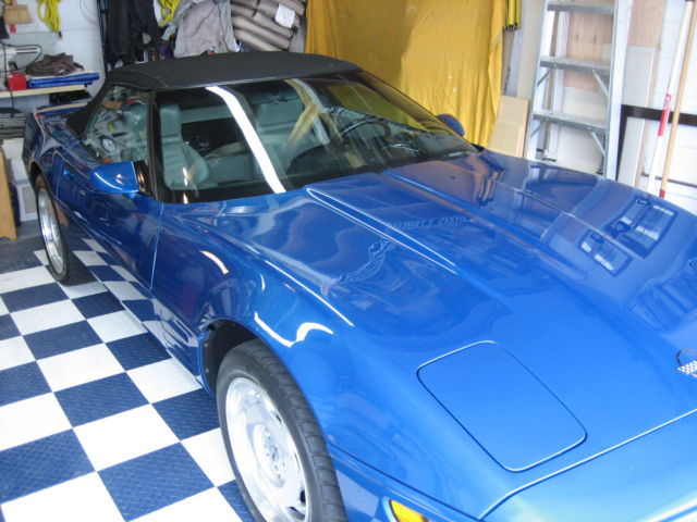 1992 Quasar Blue Corvette Convertible 1992 Chevrolet Corvette COVERTIBLE