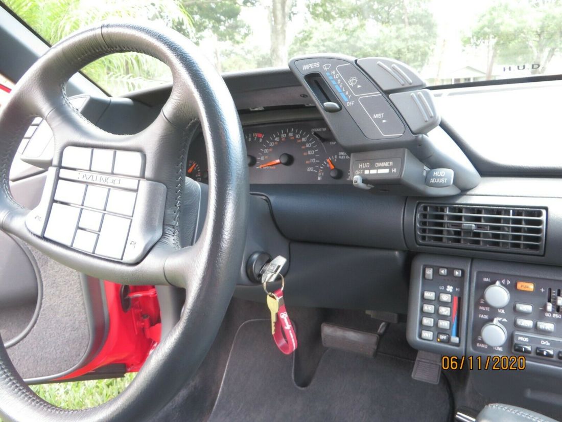 1992 Pontiac Grand Prix SE - photo 9
