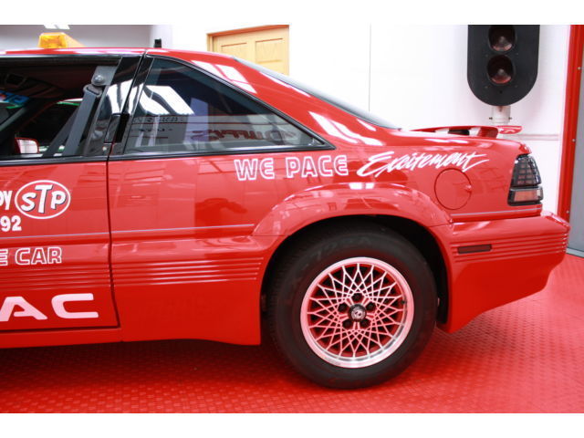 1992 Pontiac Grand Prix Daytona 500 Pace Car - photo 10