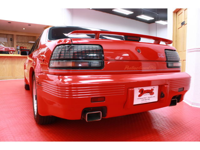 1992 Pontiac Grand Prix Daytona 500 Pace Car - photo 9