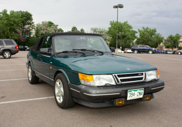 1992 Saab 900 Convertible