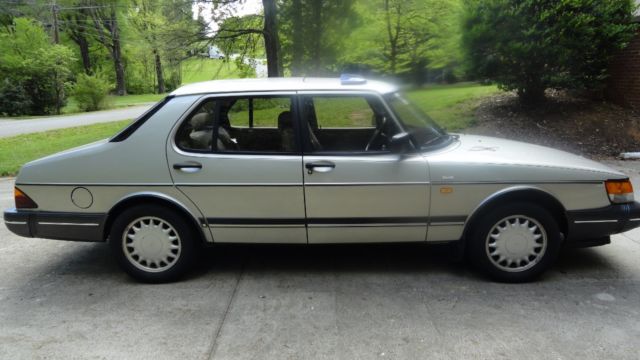 1992 Saab 900 - photo 3