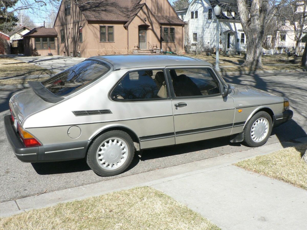 1992 Saab 900 - photo 3