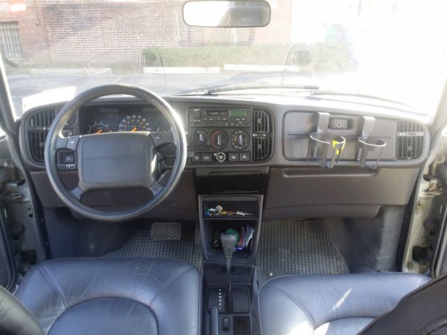1992 Saab 900 - photo 10