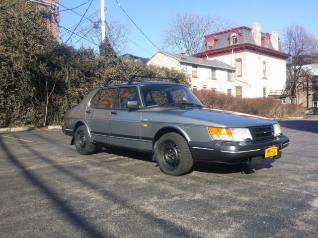 1992 Saab 900 - photo 2