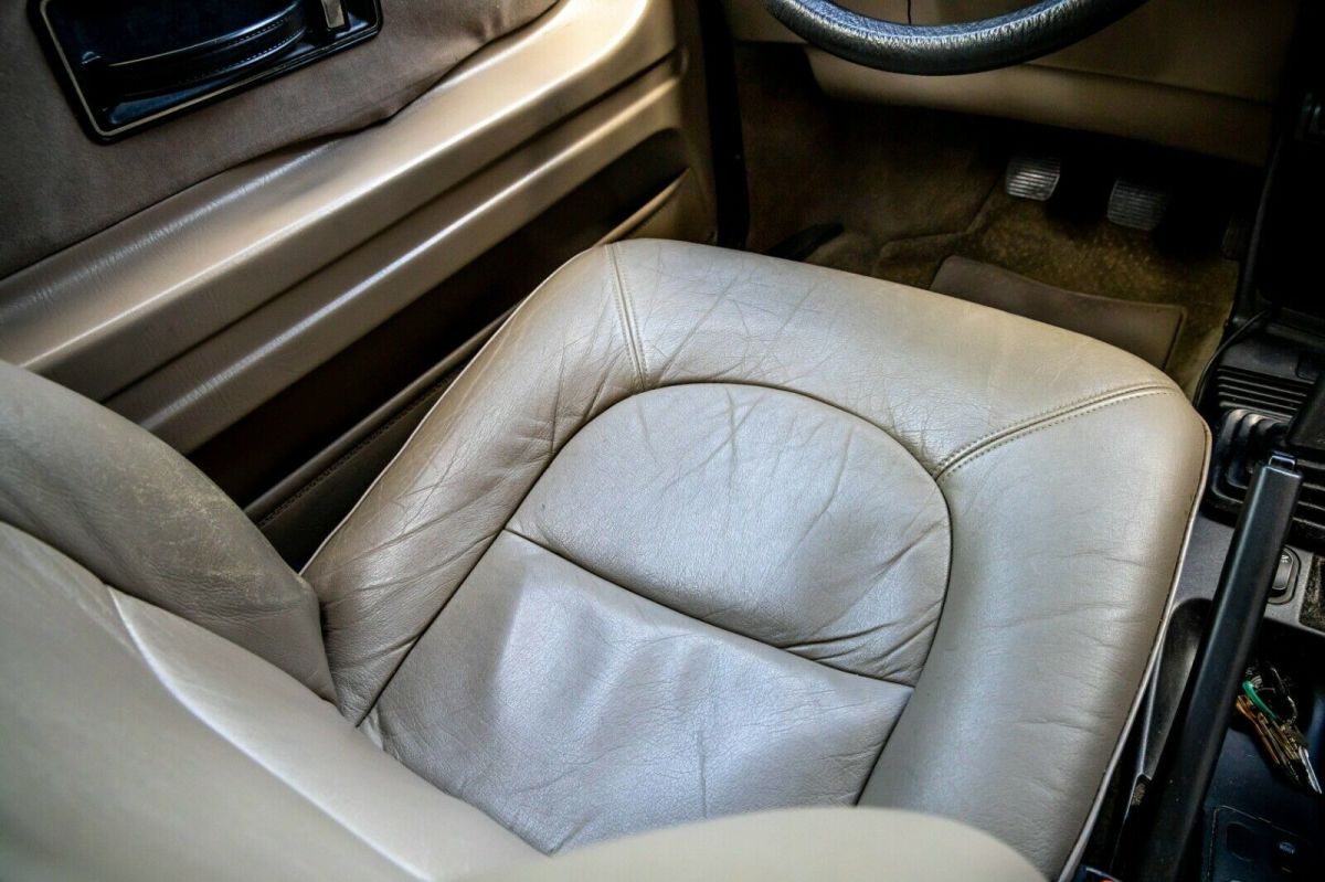 1992 Saab 900 BASE - photo 13