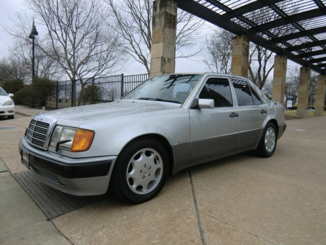 1992 Silver 500E!RARE COLLECTOR . EXELLENT CONDITION. 1992 Mercedes-Benz 500 Series 500E