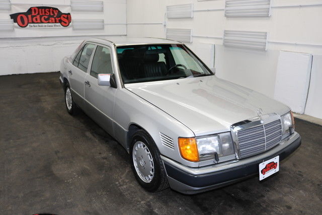 1992 Silver 5cyl diesel 4 spd auto Runs Drive Body Inter Good! 1992 Mercedes-Benz 300-Series 5cyl diesel 4 spd auto Runs Drive Body Inter Good