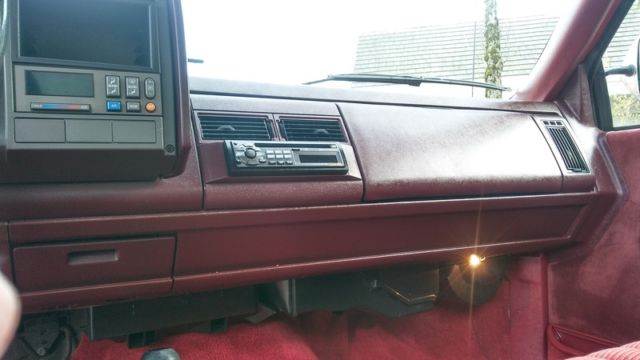 1992 Chevrolet C/K Pickup 1500 Silverado Standard Cab Pickup 2-Door - photo 10
