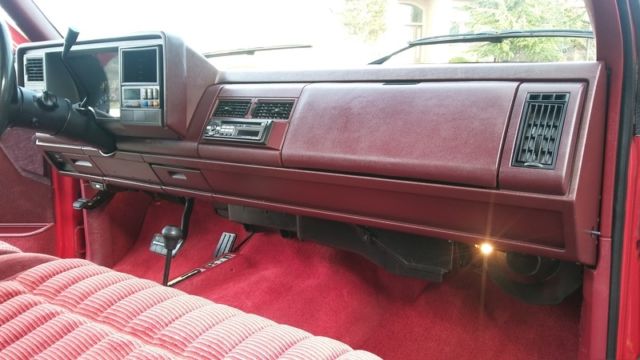 1992 Chevrolet C/K Pickup 1500 Silverado Standard Cab Pickup 2-Door - photo 11