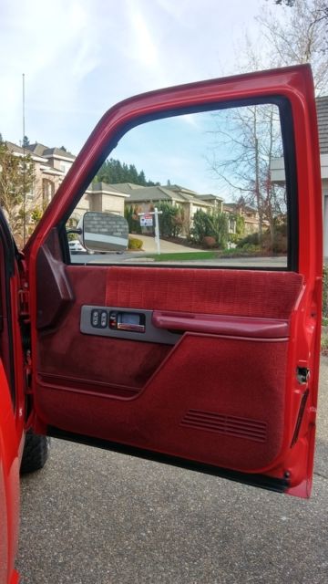 1992 Chevrolet C/K Pickup 1500 Silverado Standard Cab Pickup 2-Door - photo 8