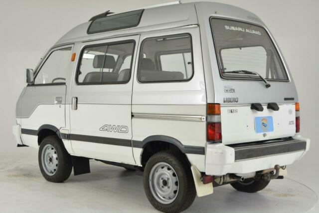1992 Subaru Libero 5-Speed Manual 4WD !!! - photo 8