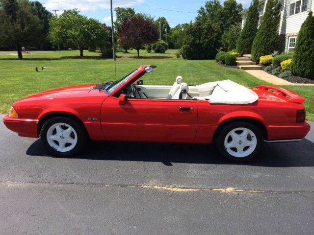 1992 Summer Edition Feature Mustang 1992 Ford Mustang