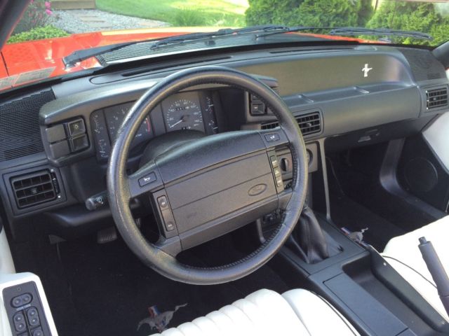1992 Ford Mustang - photo 9