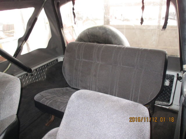 1992 Suzuki Samurai JL Sport Utility 2-Door - photo 7