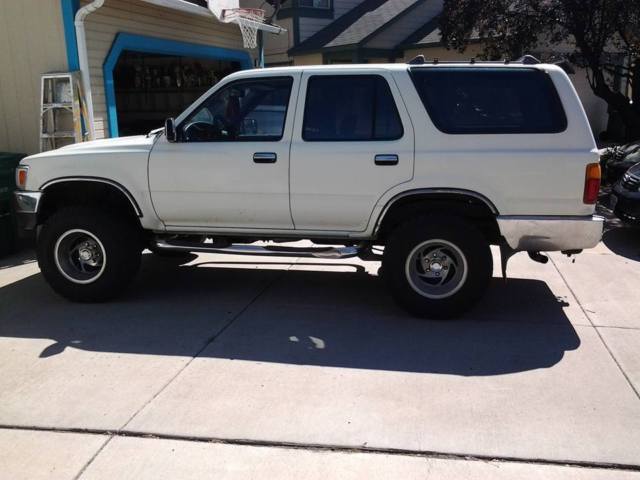 1992 toyota 4runner clean title 143,000 miles on it power everthing and works 1992 Toyota 4Runner
