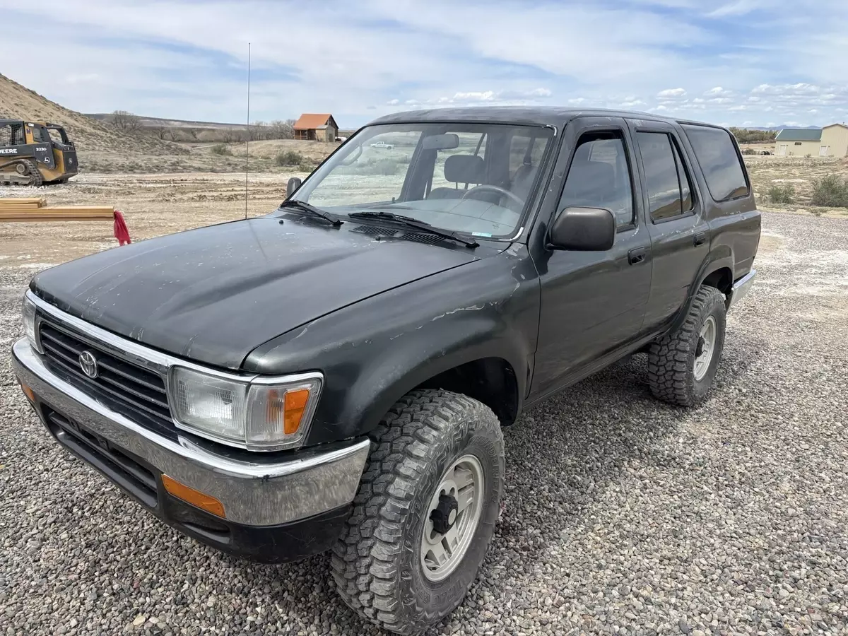 1992 Toyota 4Runner Green RN37 1992 Toyota 4Runner RN37