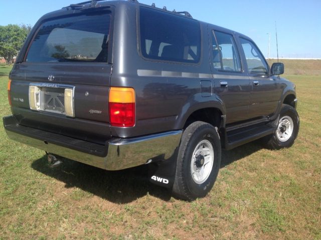 1992 Toyota 4Runner SR5 4X4 5 SPEED MANUAL TRANSMISSION ONE OWNER TRUCK - photo 5
