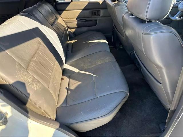 1992 Toyota 4Runner SR5 Sport Utility 4D - photo 12