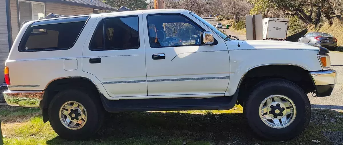1992 Toyota 4Runner SR5 SUV 4x4 1992 Toyota 4Runner