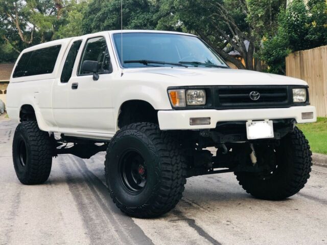 1992 Toyota 4x4 pickup DLX 2.4L 1992 Toyota Other