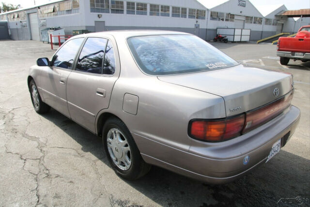1992 Toyota Camry - photo 3