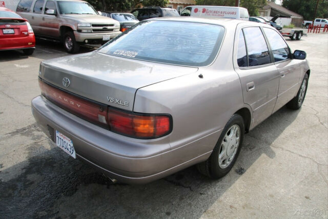 1992 Toyota Camry - photo 5