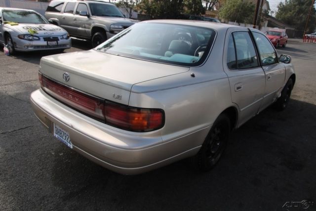 1992 Toyota Camry LE - photo 5