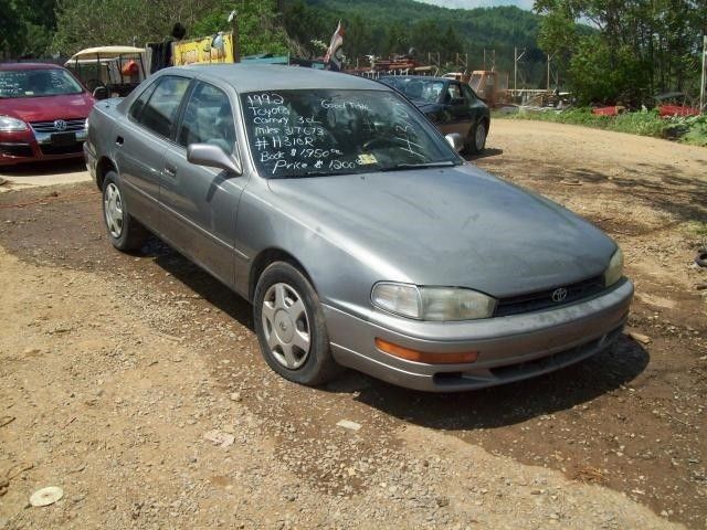 1992 Toyota Camry LE V6 SEDAN - photo 2