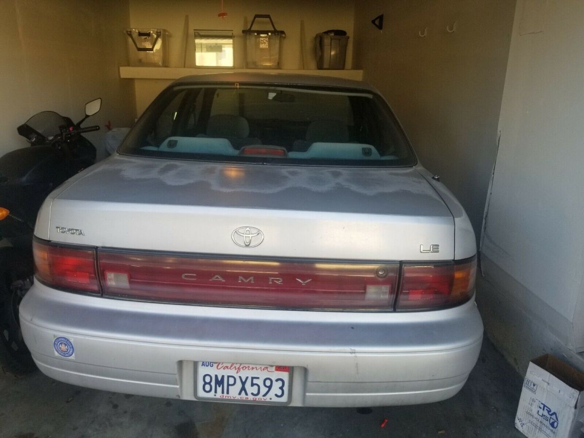 1992 Toyota Camry LE
