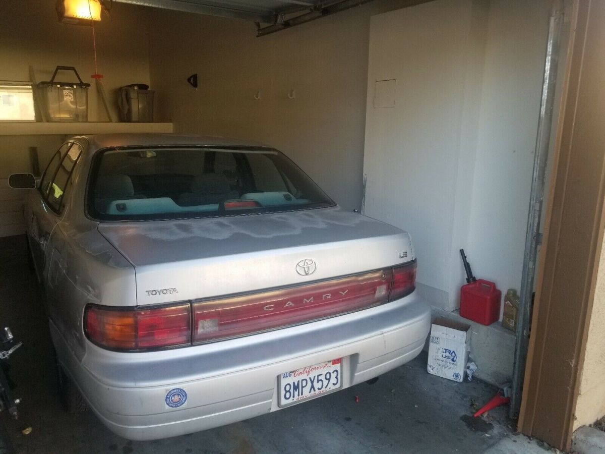 1992 Toyota Camry LE - photo 3