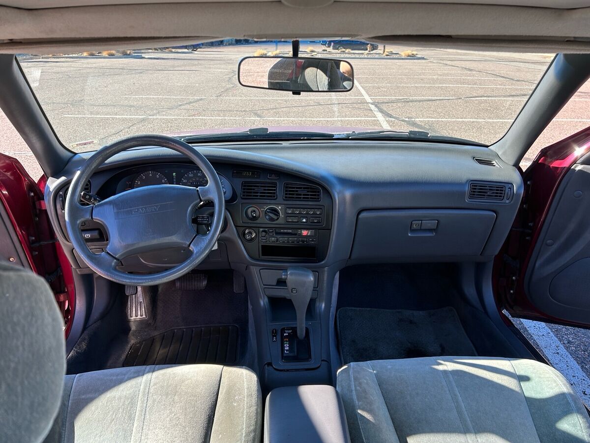 1992 Toyota Camry XLE - photo 10