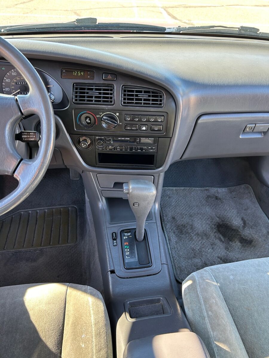 1992 Toyota Camry XLE - photo 11