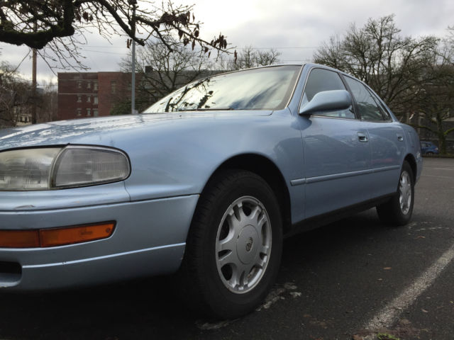 1992 Toyota Camry XLE Sedan 4-Door 3.0L 1992 Toyota Camry XLE Sedan 4-Door