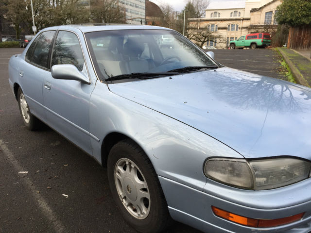 1992 Toyota Camry XLE Sedan 4-Door - photo 2