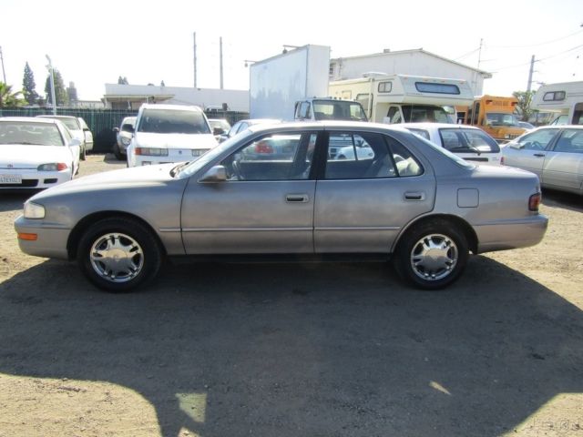 1992 Toyota Camry XLE V6 - photo 2