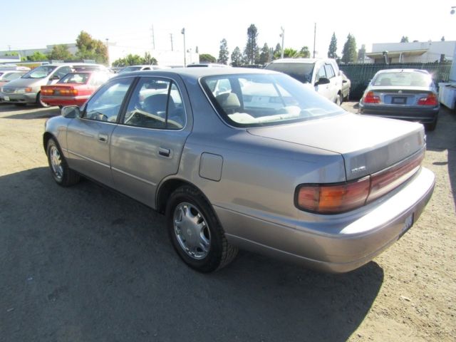 1992 Toyota Camry XLE V6 - photo 3