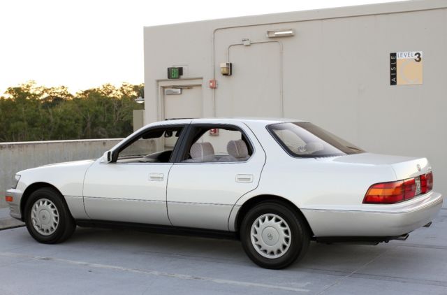 1992 Lexus LS - photo 6
