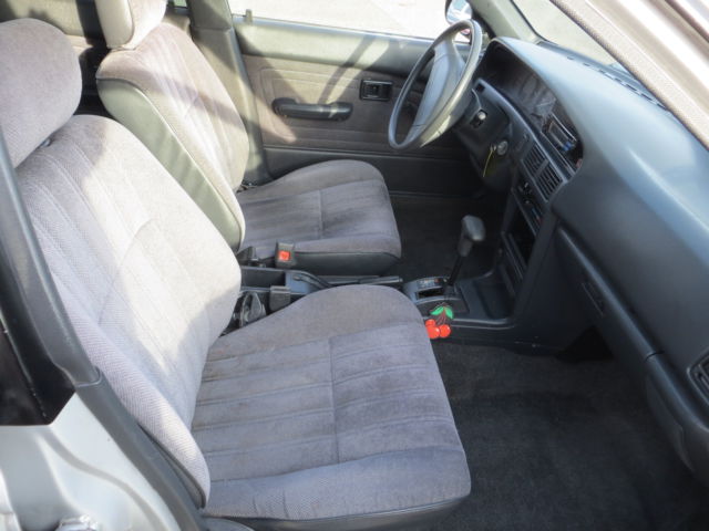 1992 Toyota Corolla DLX Sedan 4-Door - photo 13