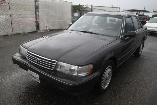 1992 Toyota Cressida Base Sedan 4-Door