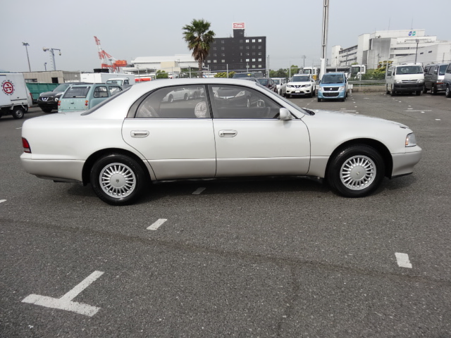 1992 Toyota CROWN MAJESTA - photo 5