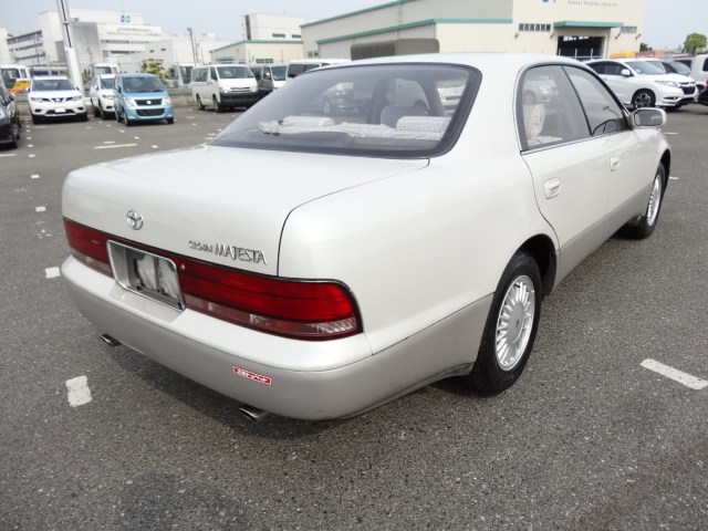 1992 Toyota CROWN MAJESTA - photo 8