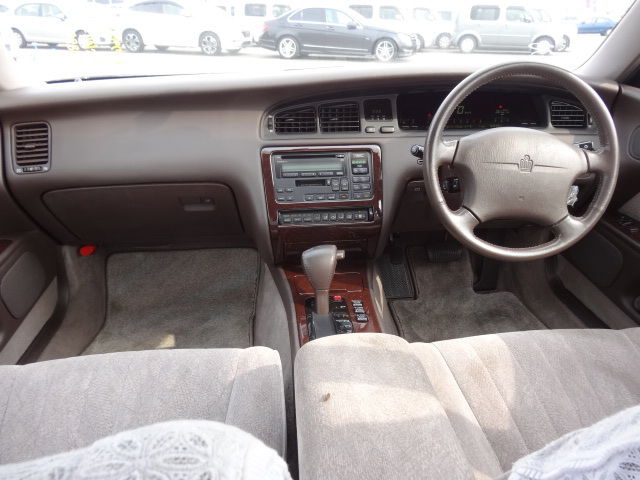 1992 Toyota CROWN MAJESTA - photo 10