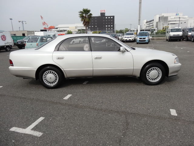 1992 Toyota CROWN MAJESTA - photo 6