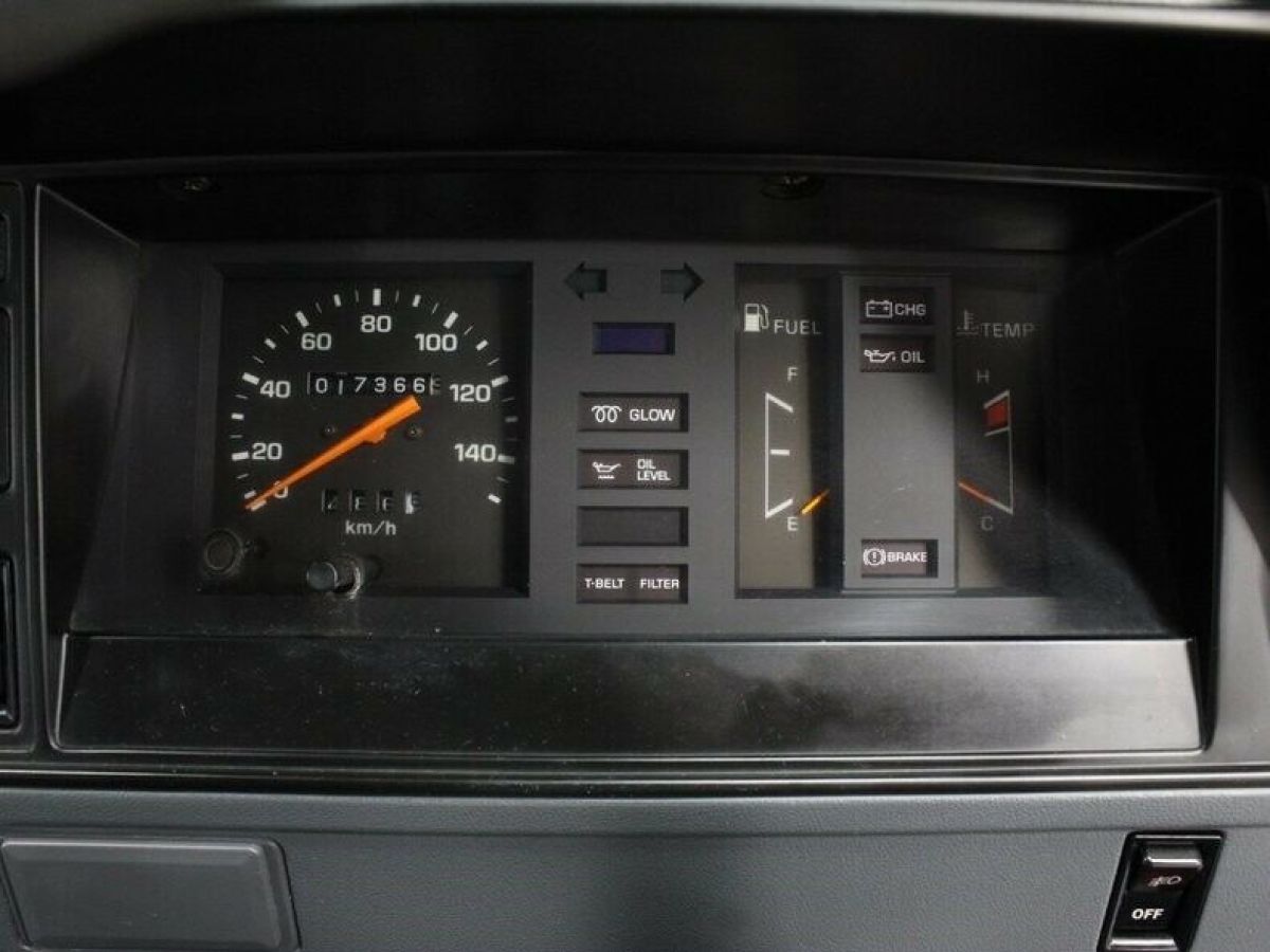 1992 Toyota HiAce Firetruck - photo 12