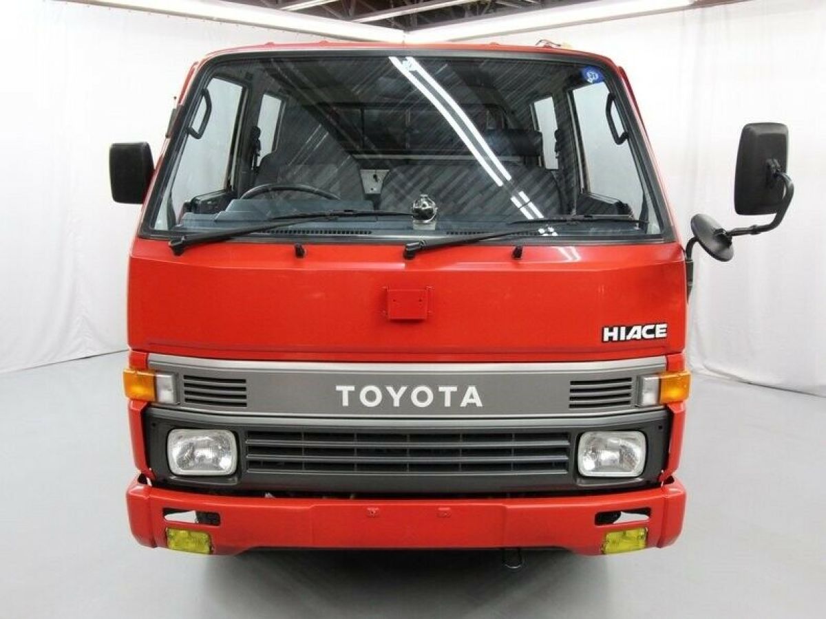 1992 Toyota HiAce Firetruck - photo 2