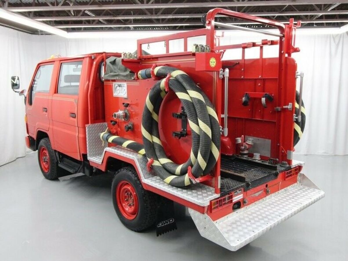 1992 Toyota HiAce Firetruck - photo 5